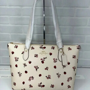 Coach Gallery Tote With Ladybug Floral Print Chalk Multi